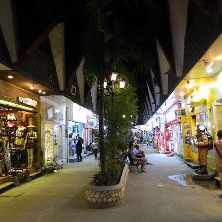 Fat Jimmy'S Hotel Boracay Balabag  Kültér fotó